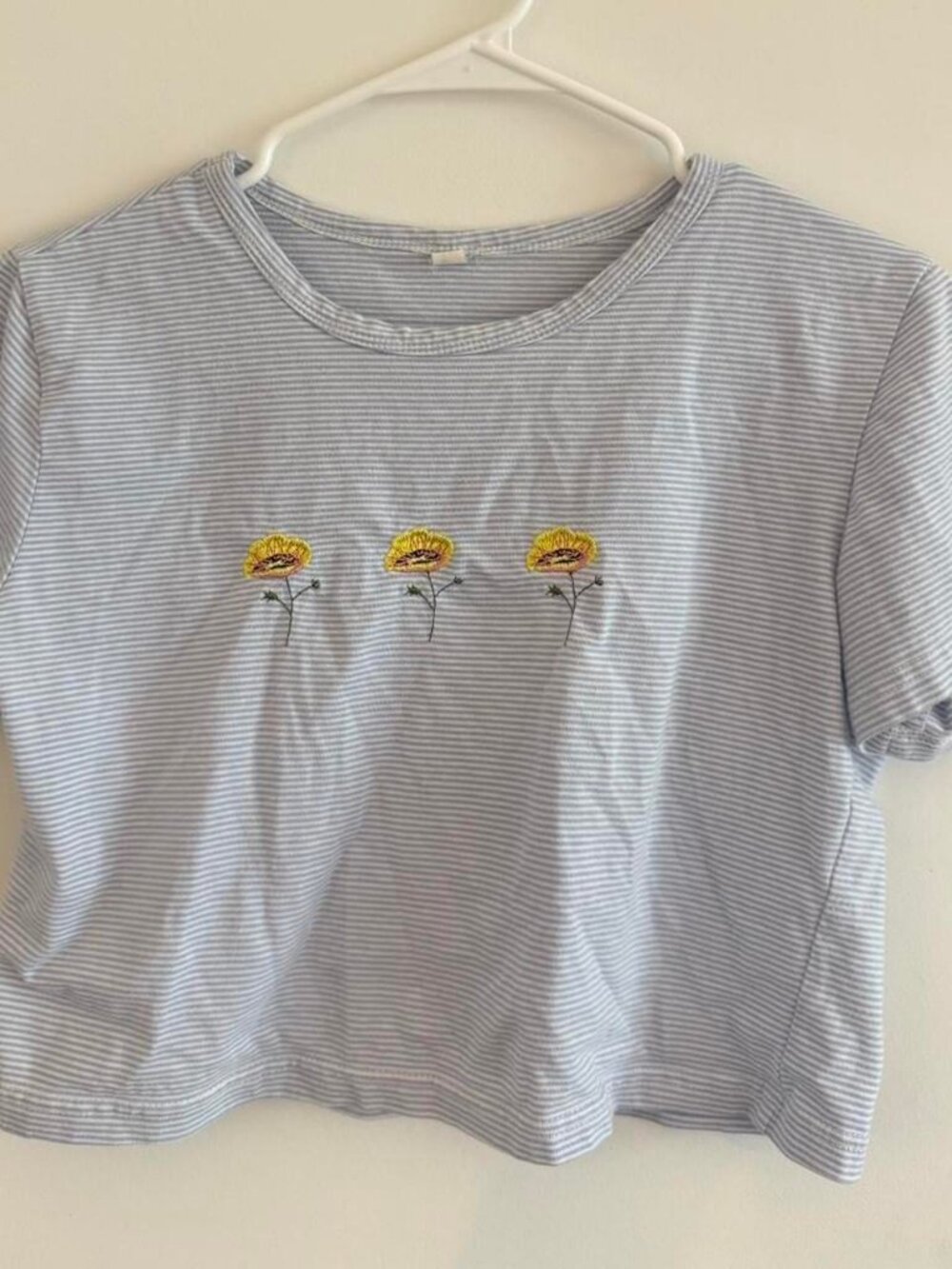 Blue + white striped crop top w/ sunflower embroidery Size L